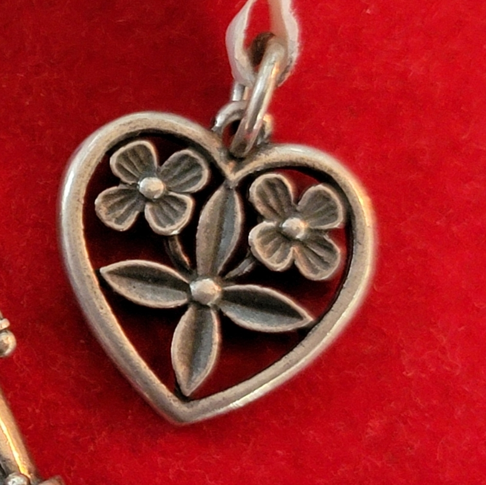 James Avery Retired Heart and Flowers Charm